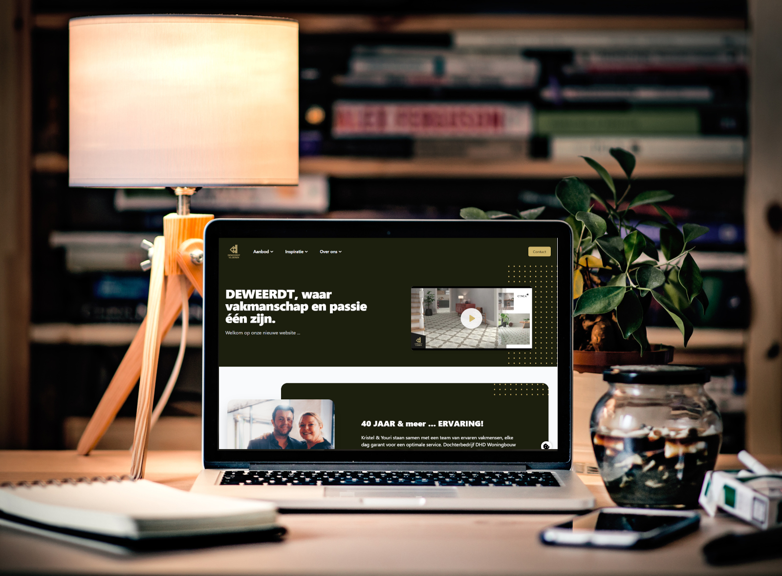 website mockup atelierlong in laptop